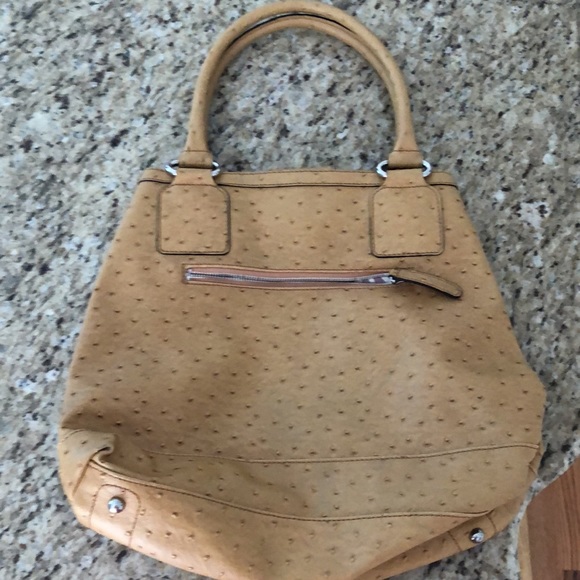 Guess tan handbag never used - Picture 2 of 3